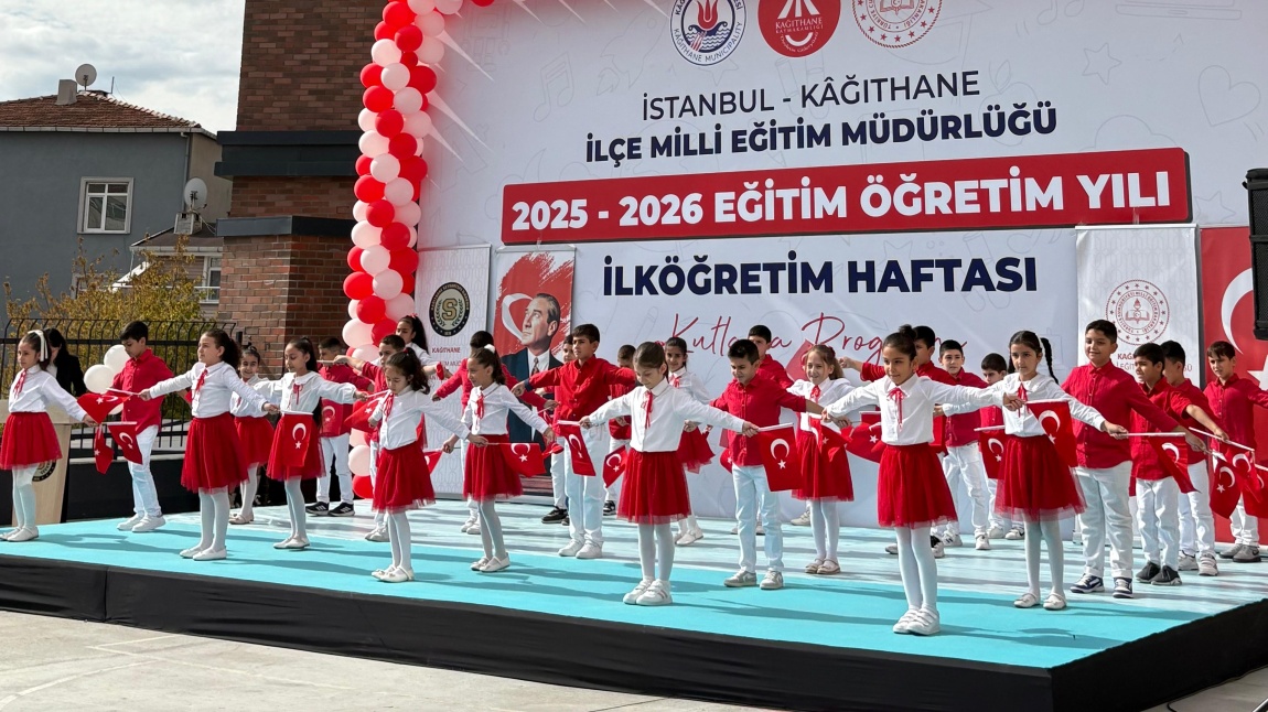 İLKÖĞRETİM HAFTASINI COŞKUYLA KUTLADIK.